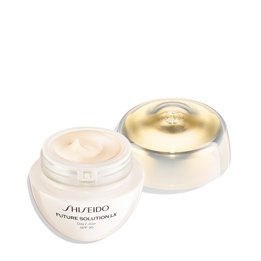 un Cover Cream 30mL 15,000円 FUTURE SOLUTION LX Eye and Lip Contour Regenerating Cream S